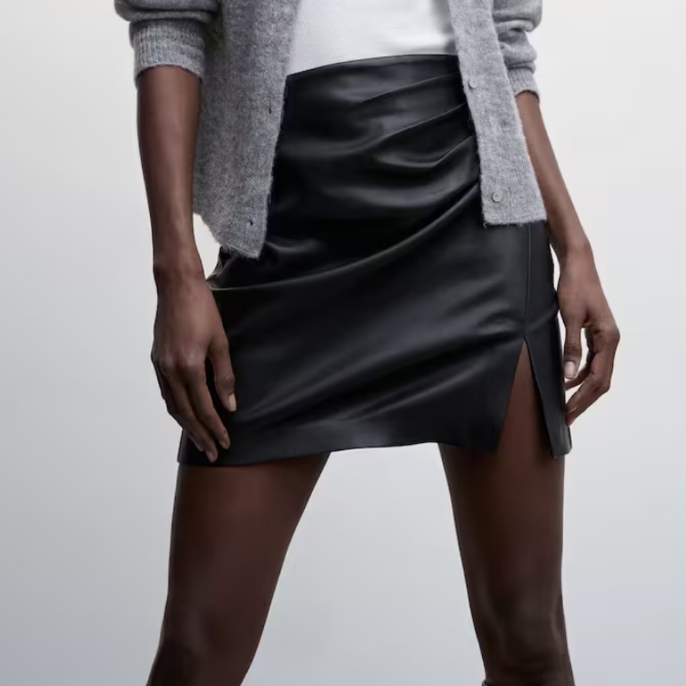 MNG By MANGO Leather Effect Mini Skirt Black Size Medium‎ Faux Leather